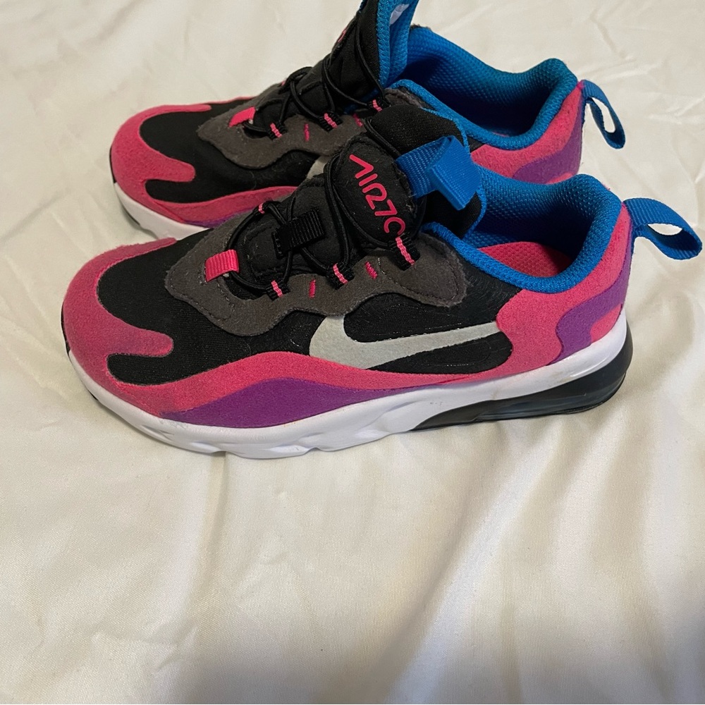 Girls Nike sneakers size 10c